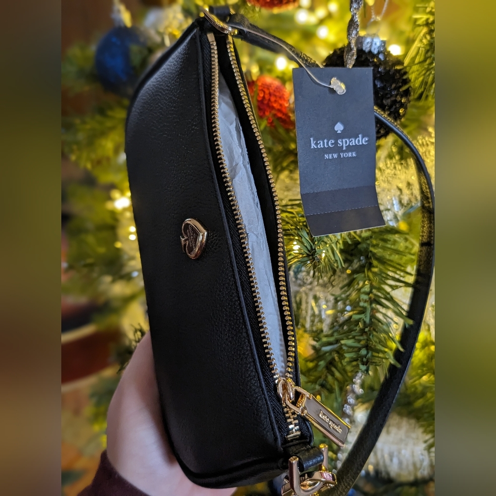Brand new Kate Spade mini purse with original tags and packaging - Picture 5 of 6